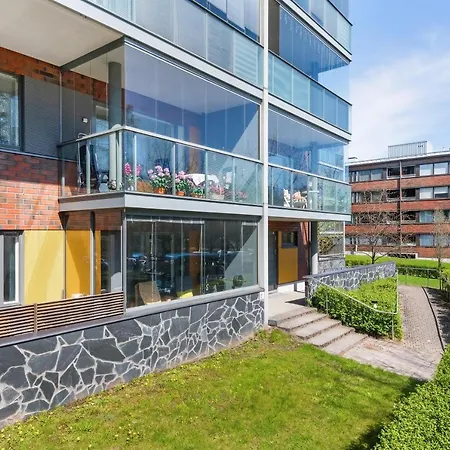 Wehost 1-Bedroom Apartment With Two Work-Stations And A Terrace In Kannelmaeki @Wehost Pelimannintie 3 *